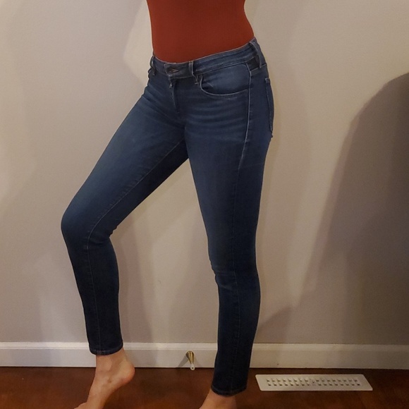 SOLD-Guess Jeans - Picture 2 of 8